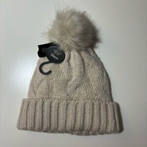 NWT Dunnes Store Pom Beanie